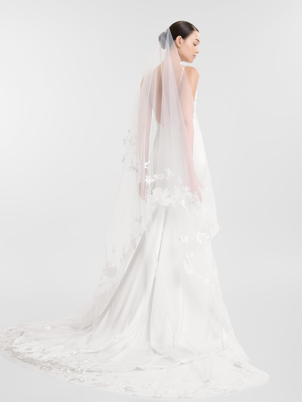 NEW Kyha Bardot Floral Floor-Length Veil in White